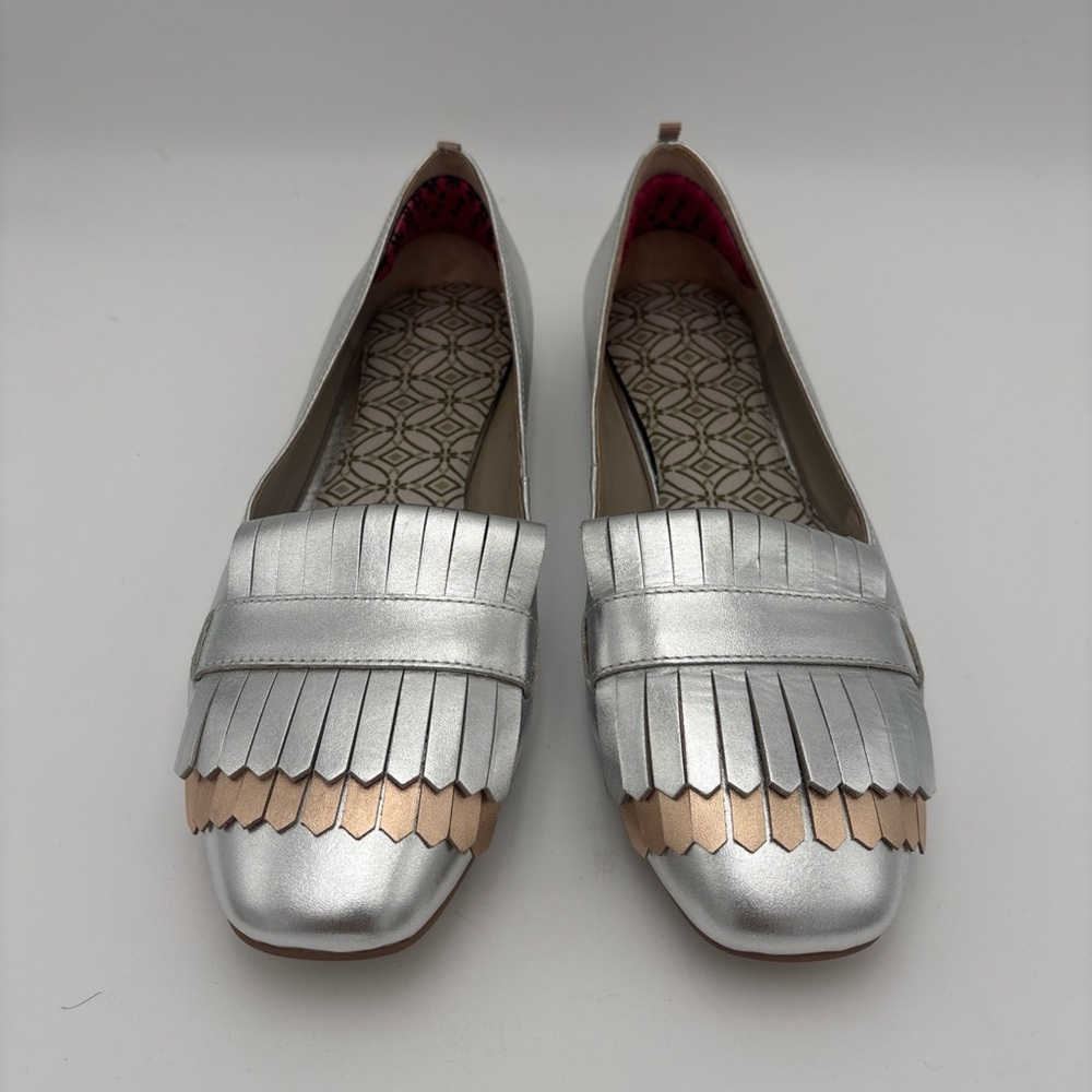 Boden‎ Silver Scalloped Flats for Versatile Elegance